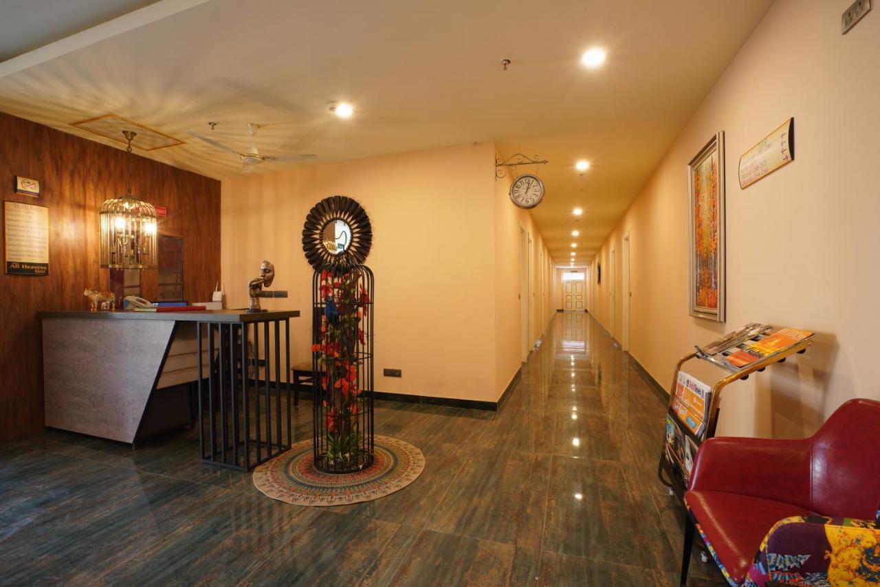 All Heavens Gold Nueva Delhi Exterior foto